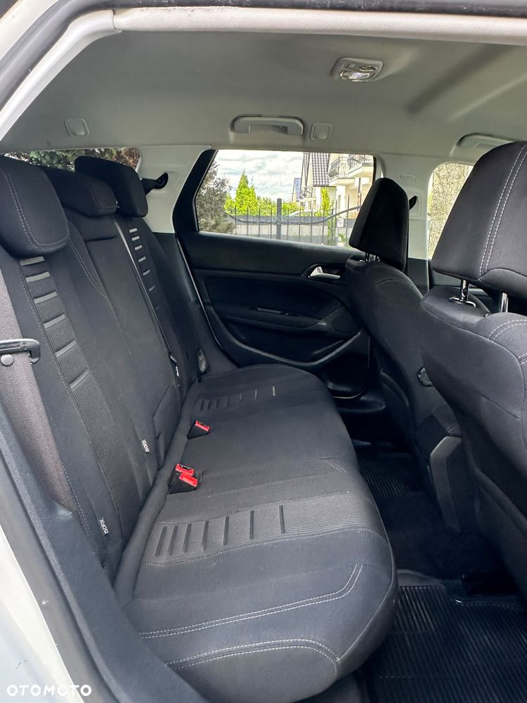 Peugeot 308 BlueHDi 150 Automatik Stop & Start Allure - 32