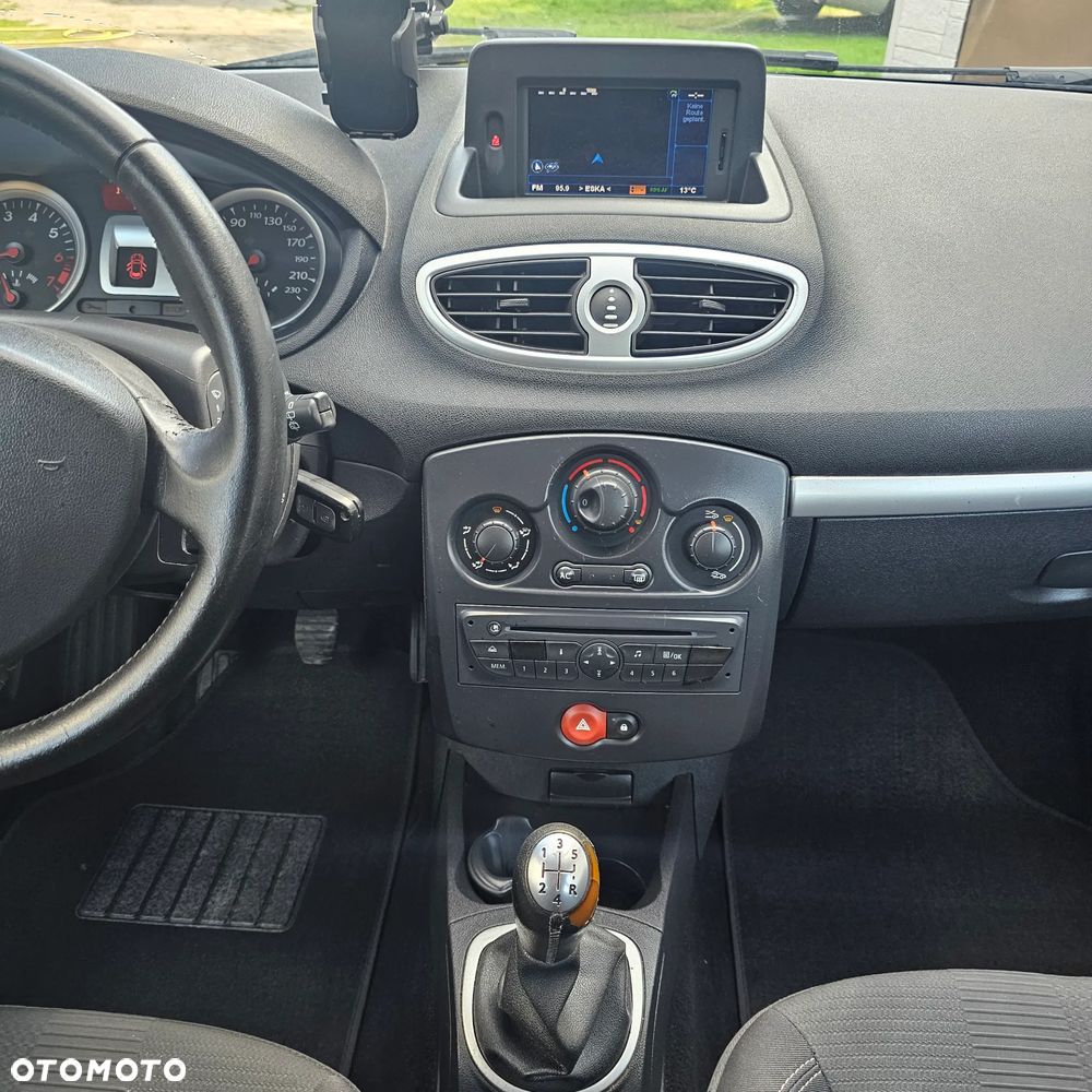 Renault Clio 1.2 16V 75 TomTom Edition - 7
