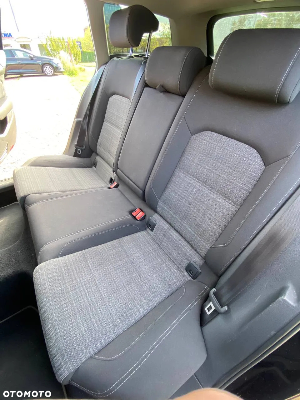 Volkswagen Passat - 15
