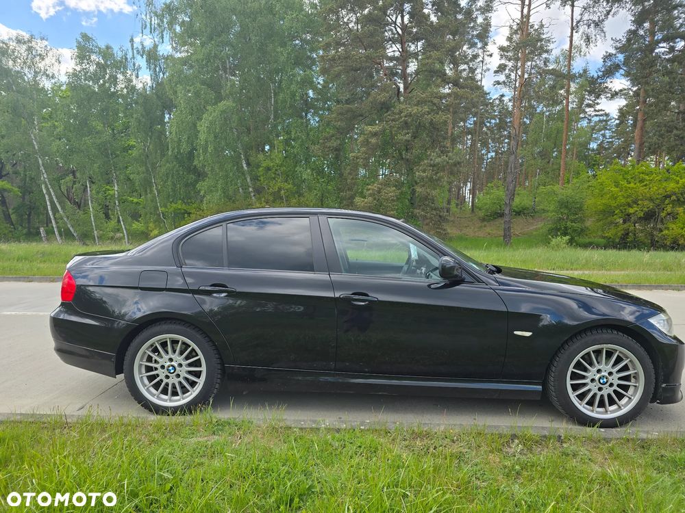 BMW Seria 3 318i - 6