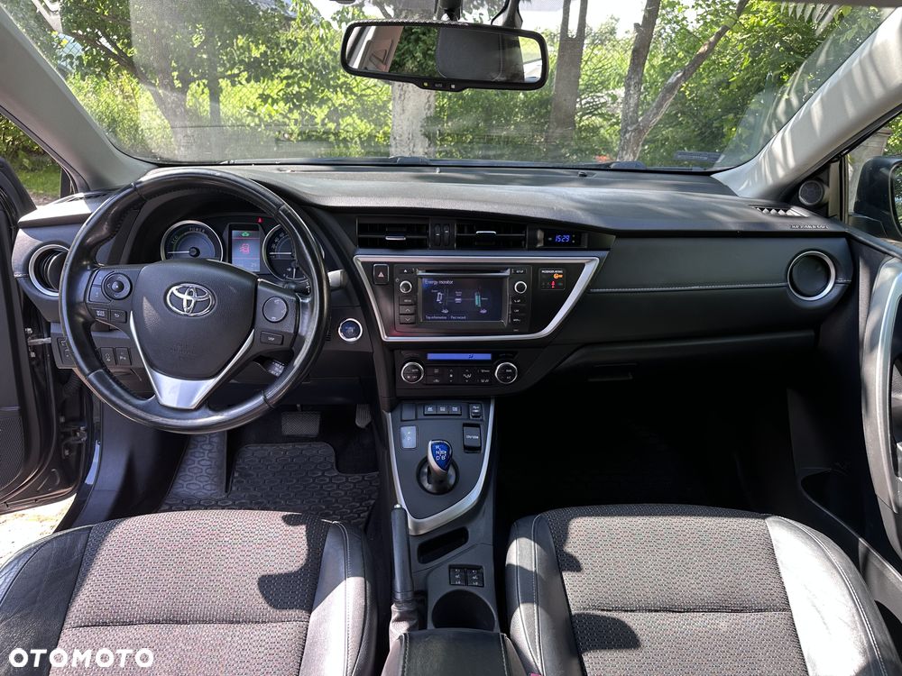 Toyota Auris - 10