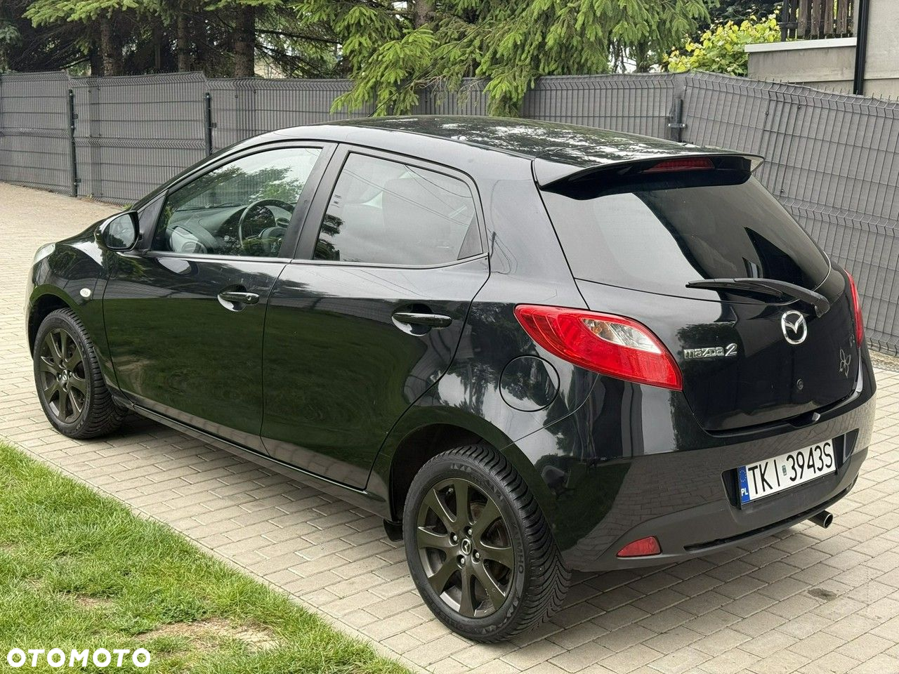 Mazda 2 - 4