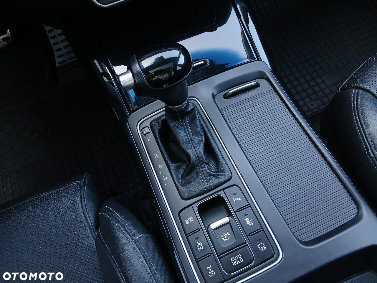 Kia Sorento - 30