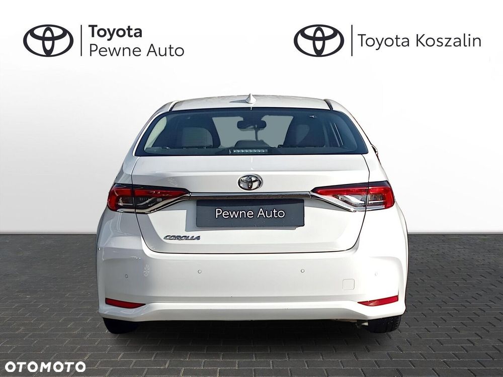 Toyota Corolla - 4