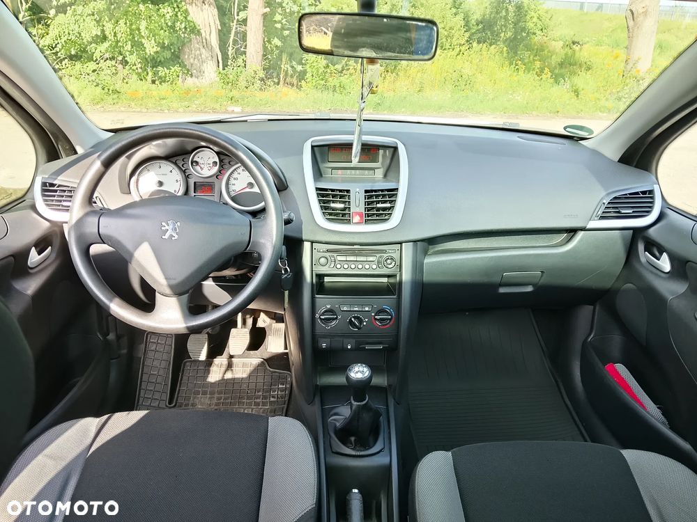 Peugeot 207 1.6 HDi - 6