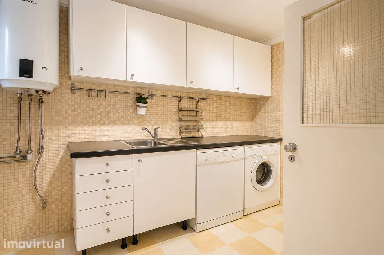 Apartamento T2 Duplex, em Prazeres, Lisboa - Grande imagem: 4/18