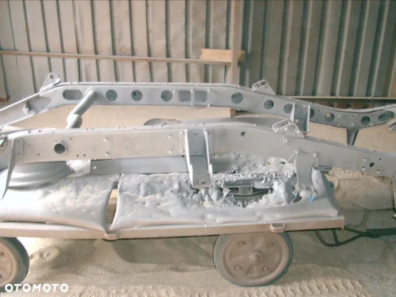 Toyota Land Cruiser - 7