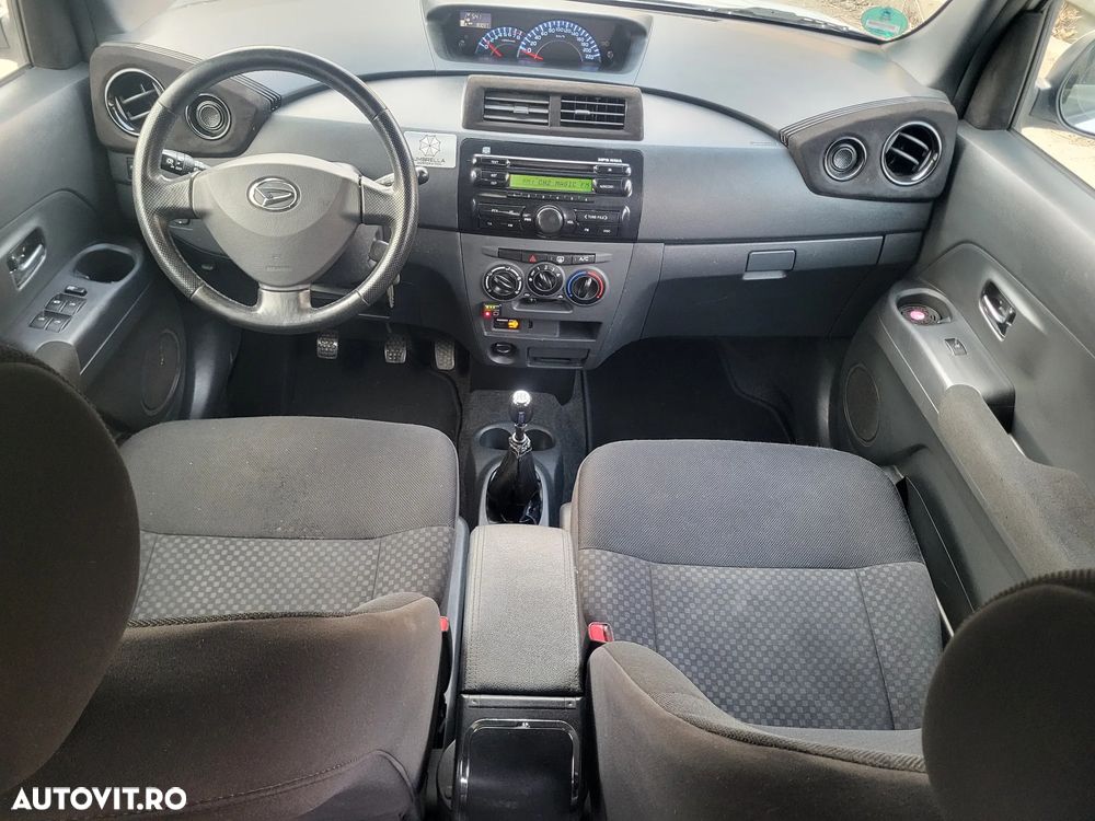 Daihatsu Materia - 6