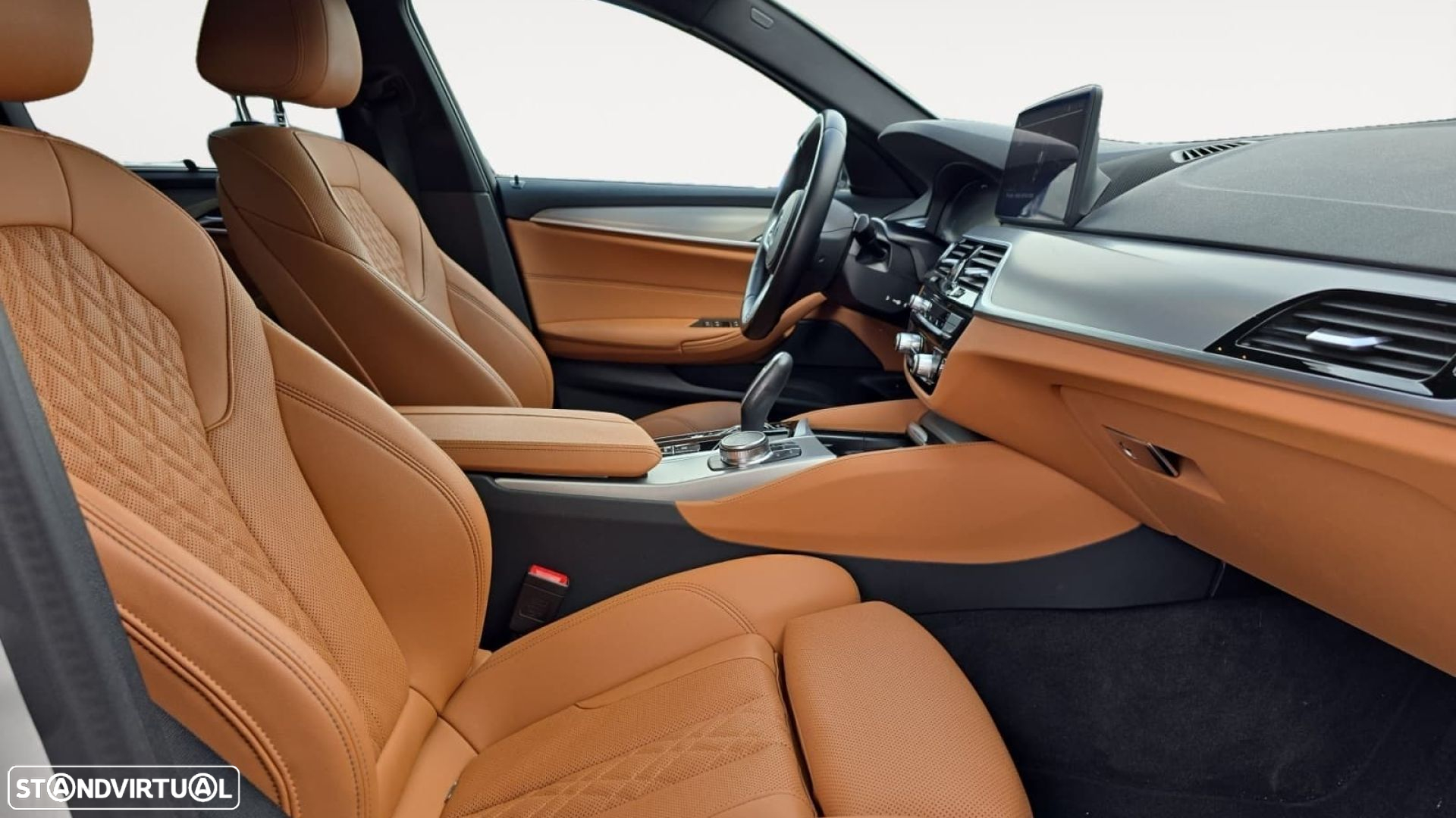 BMW 530 e Pack M - 12