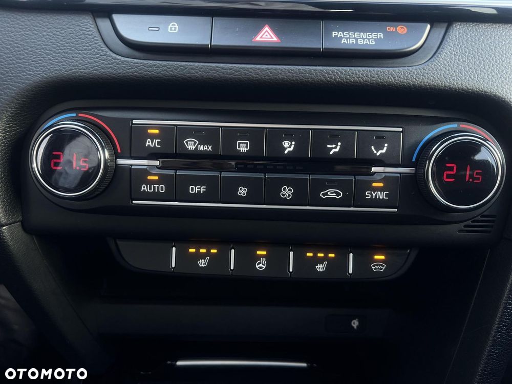 Kia ProCeed 1.5 T-GDI GT Line - 23
