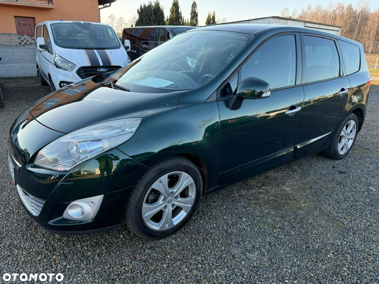 Renault Grand Scenic - 11
