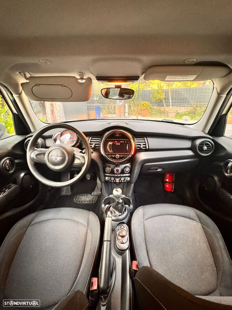 MINI 5 Portas Cooper D - 8