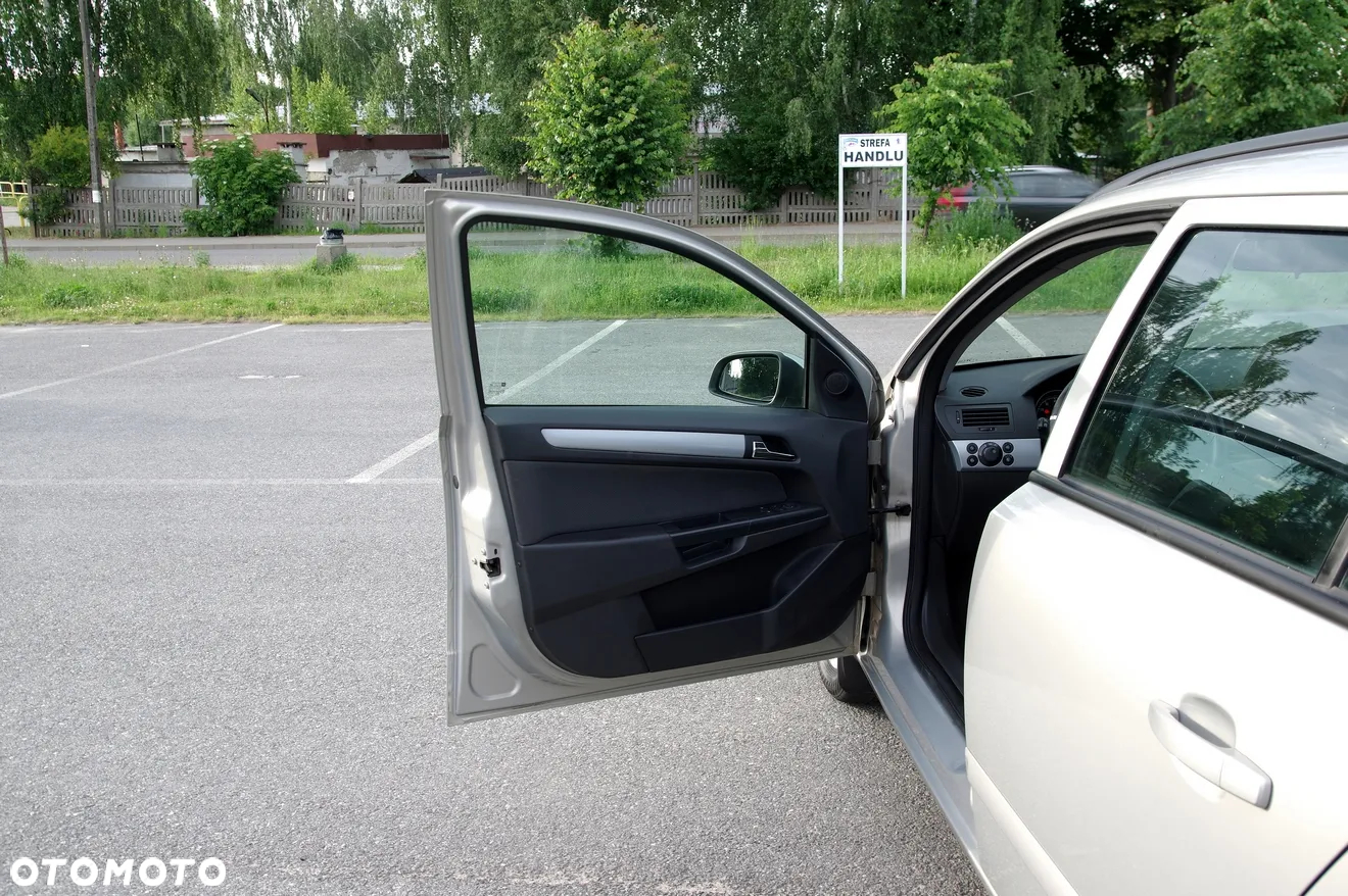Opel Astra 1.6 Caravan Enjoy - 21