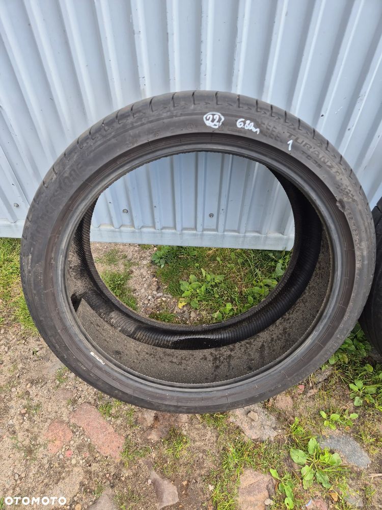 Opona Bridgestone Turanza 285/35 R22 - 3