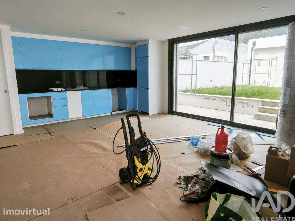 Casa / Villa T2 em Vila Praia de Âncora de 98,00 m2 - Grande imagem: 2/10