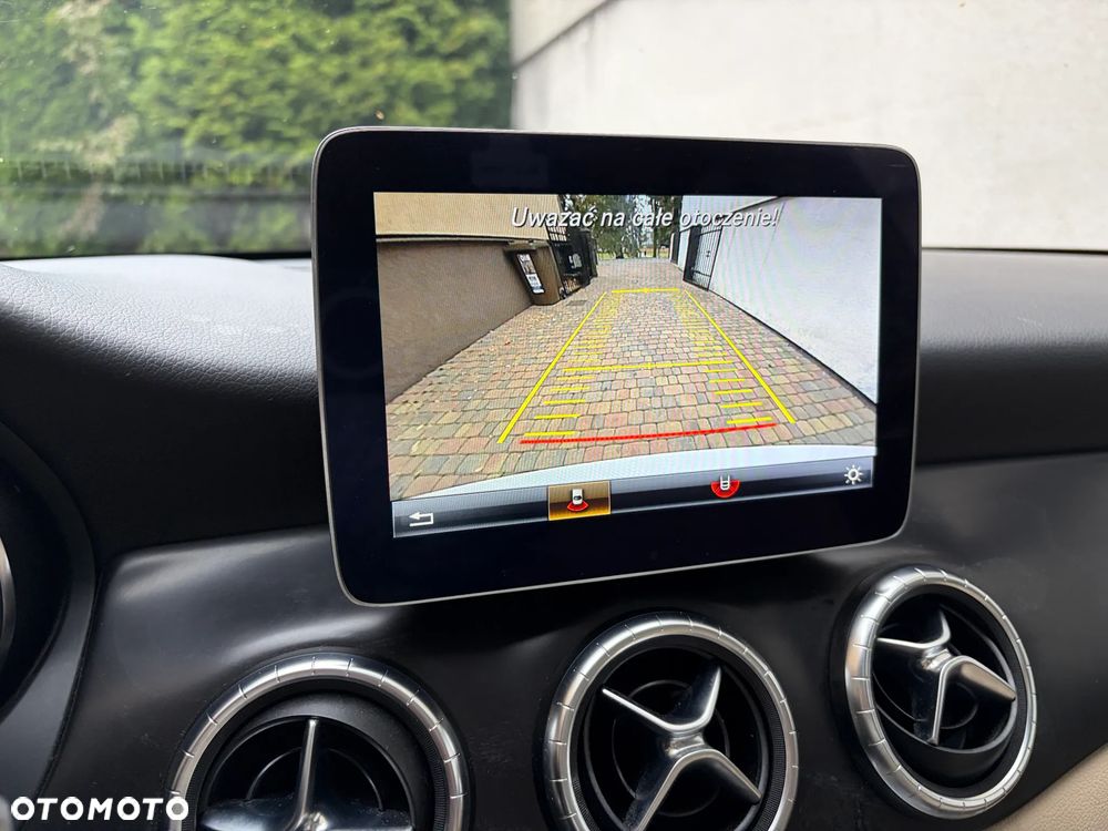 Mercedes-Benz CLA 250 4-Matic - 15