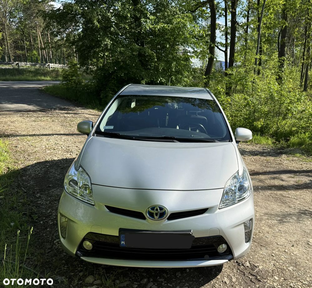 Toyota Prius 1.8 HSD Premium - 4