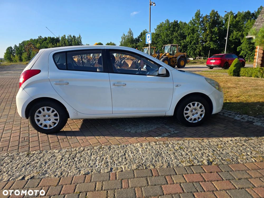 Hyundai i20 1.2 Classic - 12