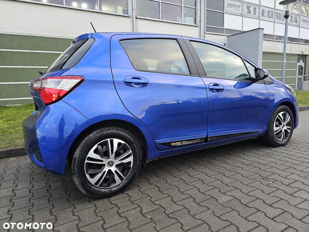 Toyota Yaris Hybrid 100 Premium EU6 - 9
