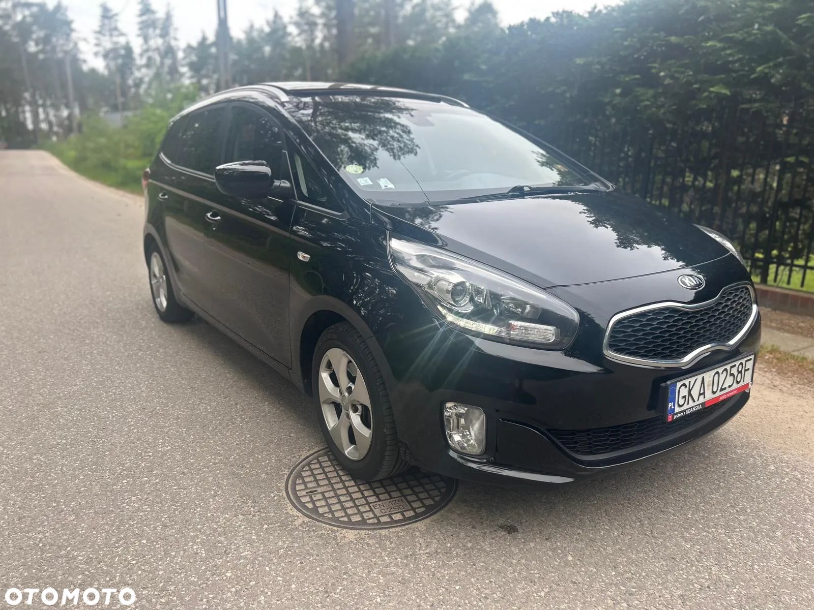 Kia Carens 1.7 CRDi L - 1
