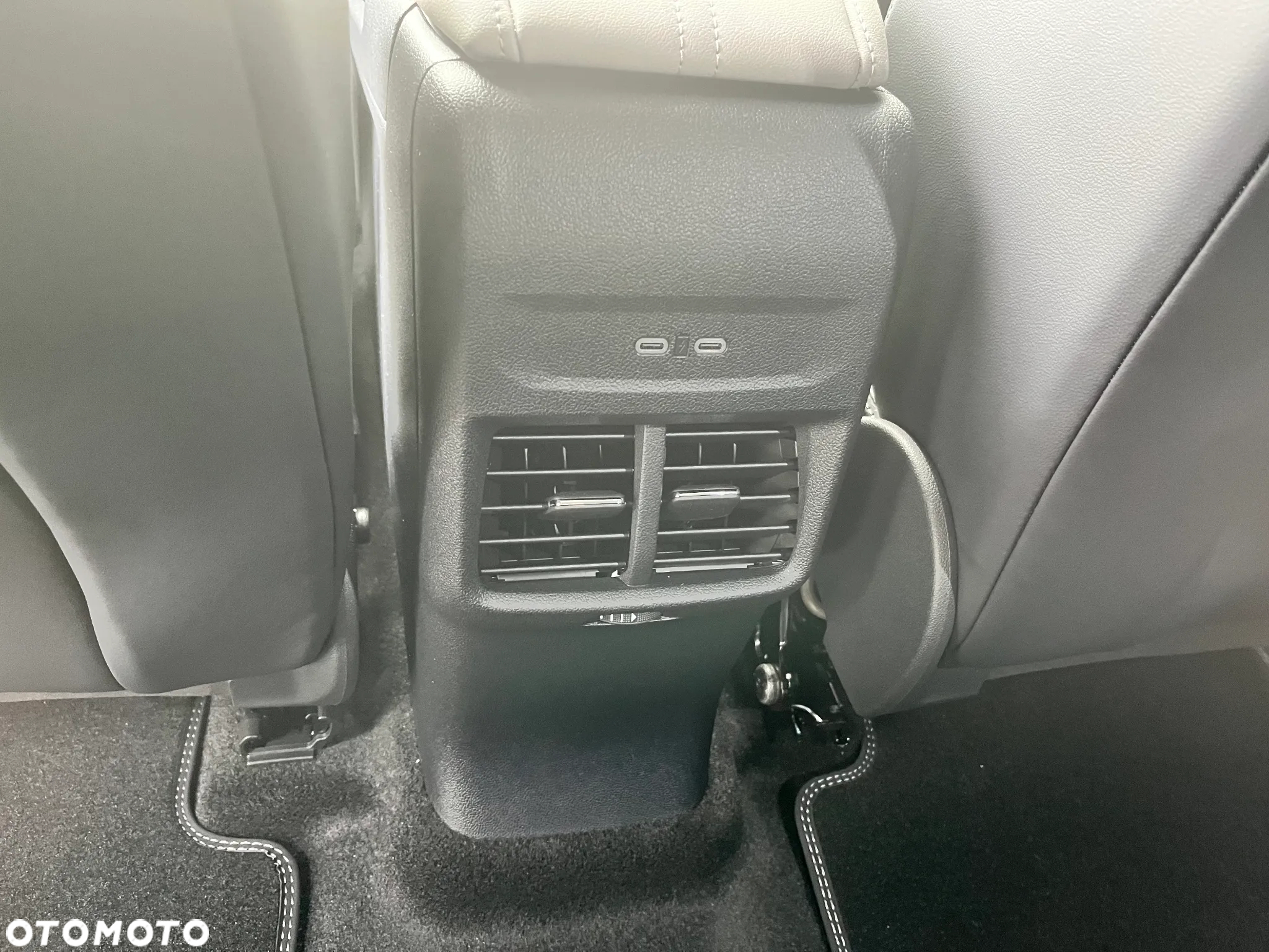 Ford Explorer 77kWh RWD - 16