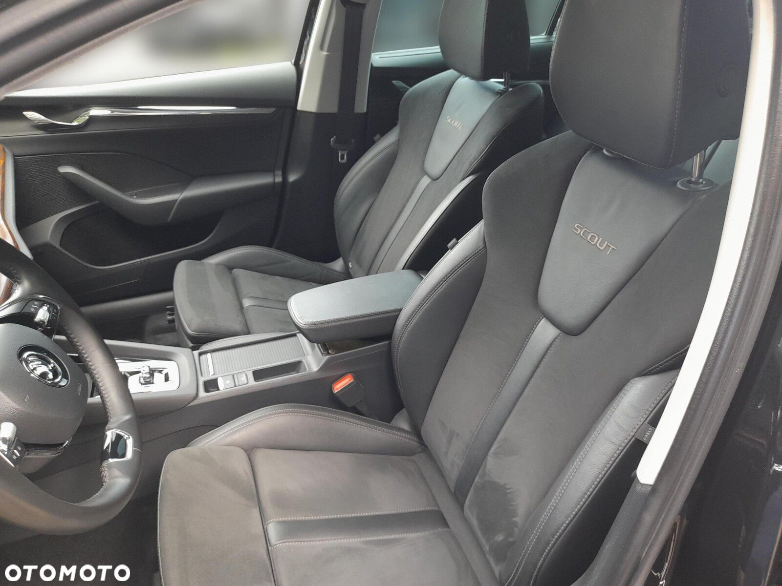 Skoda Octavia 2.0 TDI 4x4 Scout DSG - 10