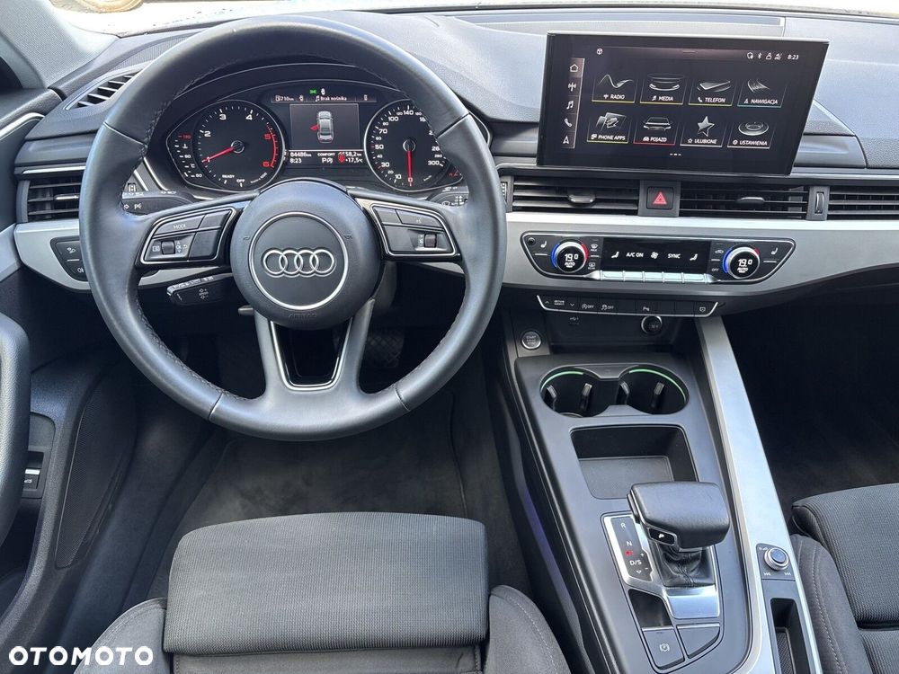 Audi A4 Limousine - 12