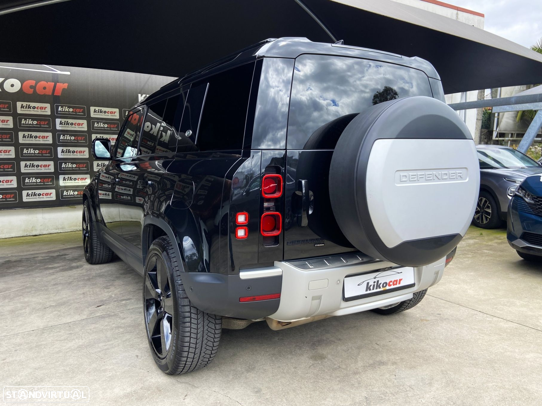 Land Rover Defender 2.0 P400e 110 AWD SE - 9