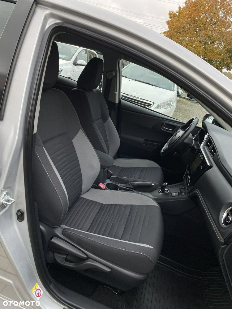 Toyota Auris - 17