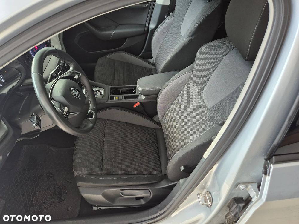 Skoda Octavia 1.5 TSI ACT Ambition DSG - 10