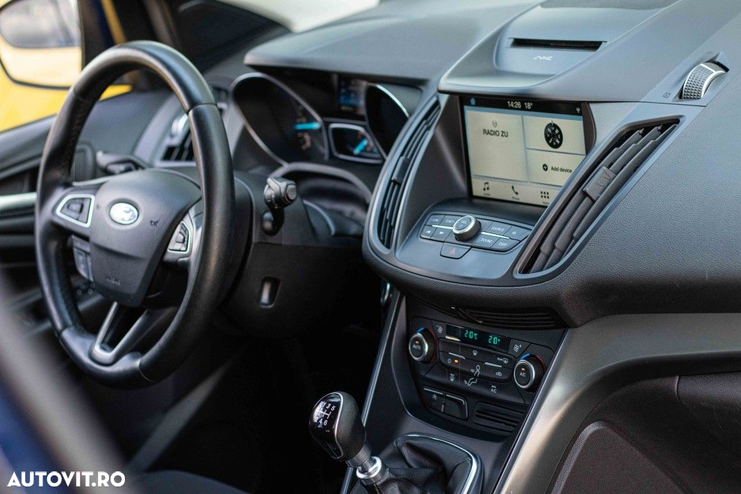 Ford Kuga 1.5 TDCi 2WD Trend - 23