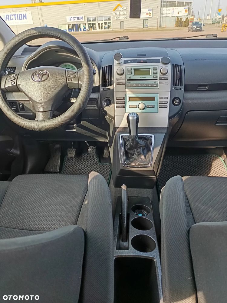 Toyota Corolla Verso 2.0 D-4D Prestige - 10