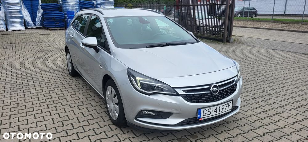Opel Astra - 2
