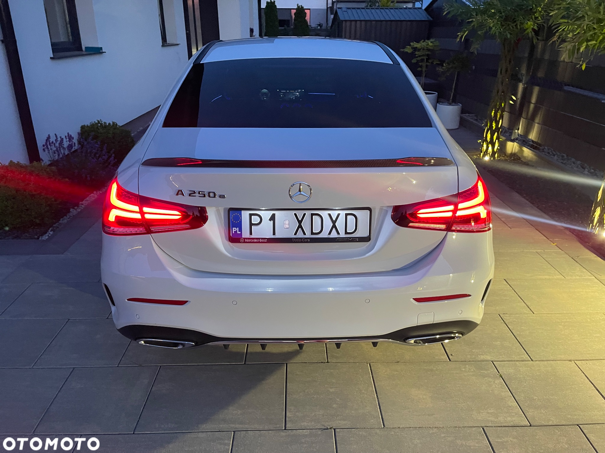 Mercedes-Benz Klasa A 250 E Progressive 8G-DCT - 19