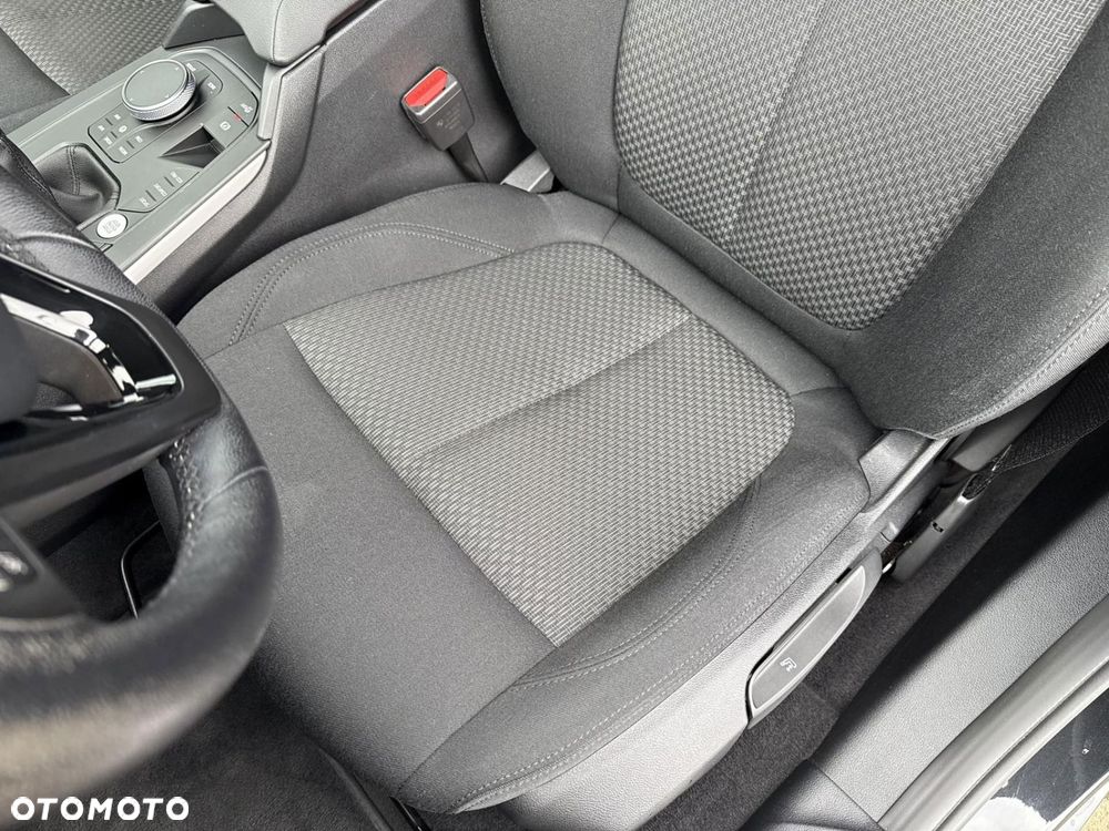 BMW Seria 1 - 15