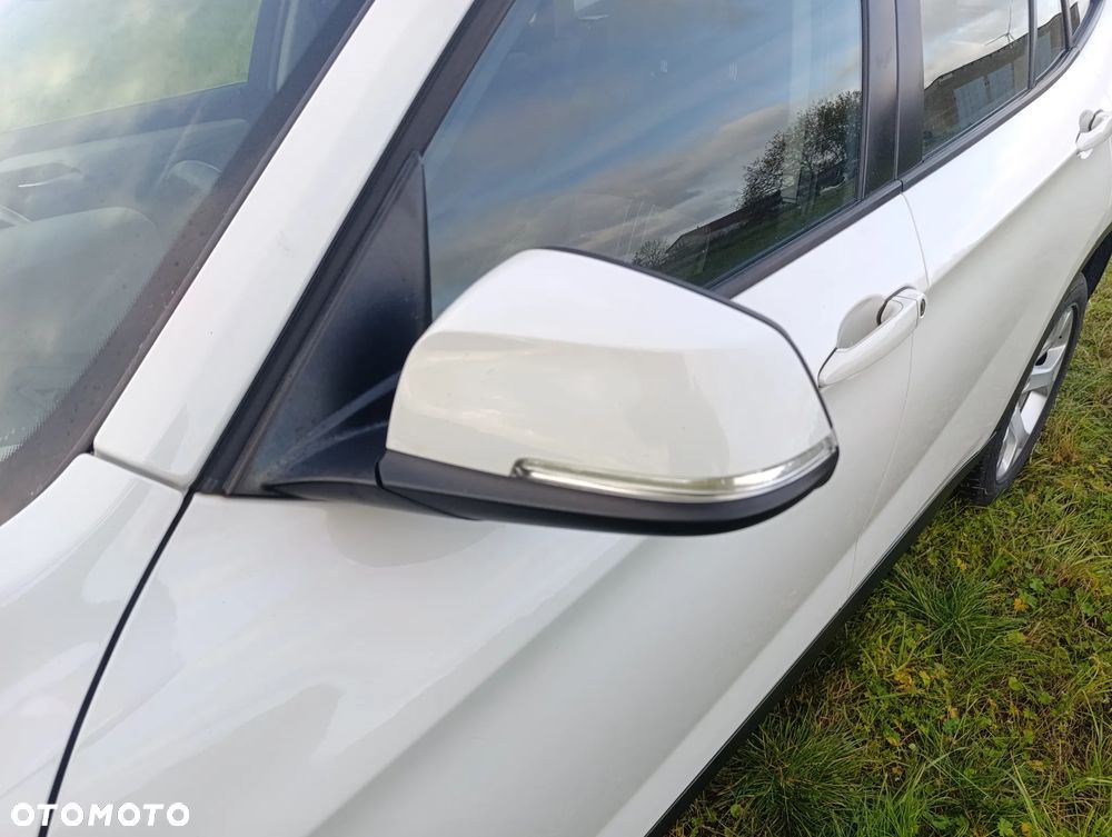 BMW X1 sDrive20i - 24