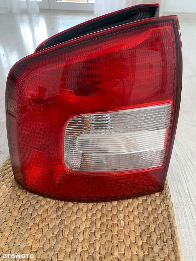 LAMPA LEWY TYŁ SKODA OCTAVIA II KOMBI LIFT lub lampa prawy tył  1Z9945095A  1Z9945096A - 6