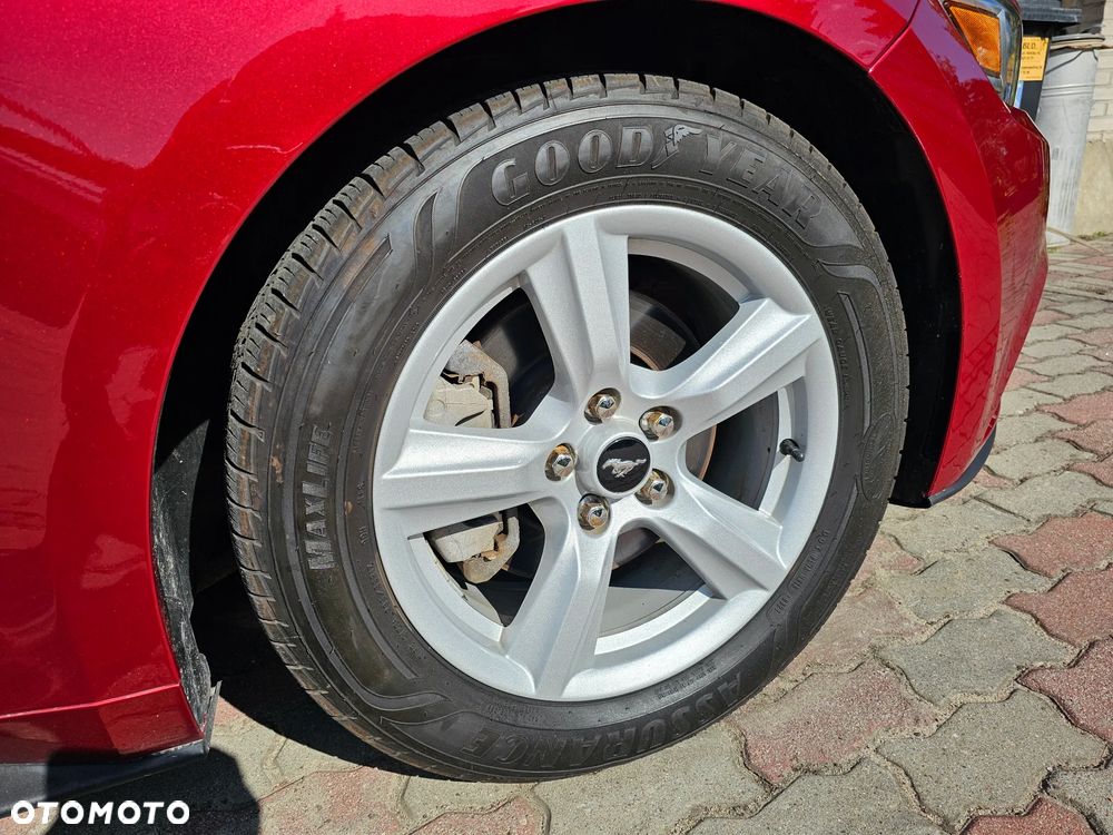 Ford Mustang 3.7 V6 - 17