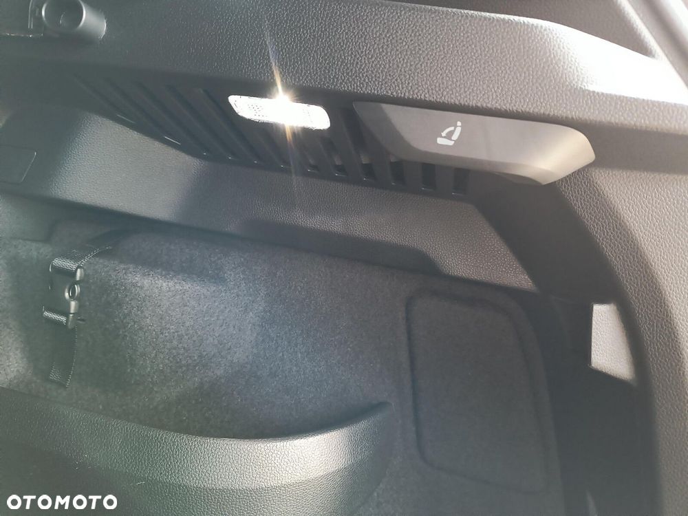 Skoda Karoq 1.5 TSI ACT Sportline DSG - 19