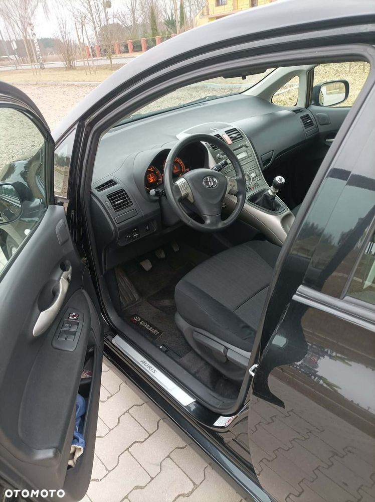 Toyota Auris 2.0 D-4D Edition - 3