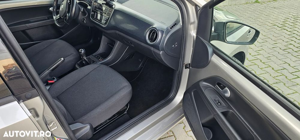 Volkswagen up! - 6