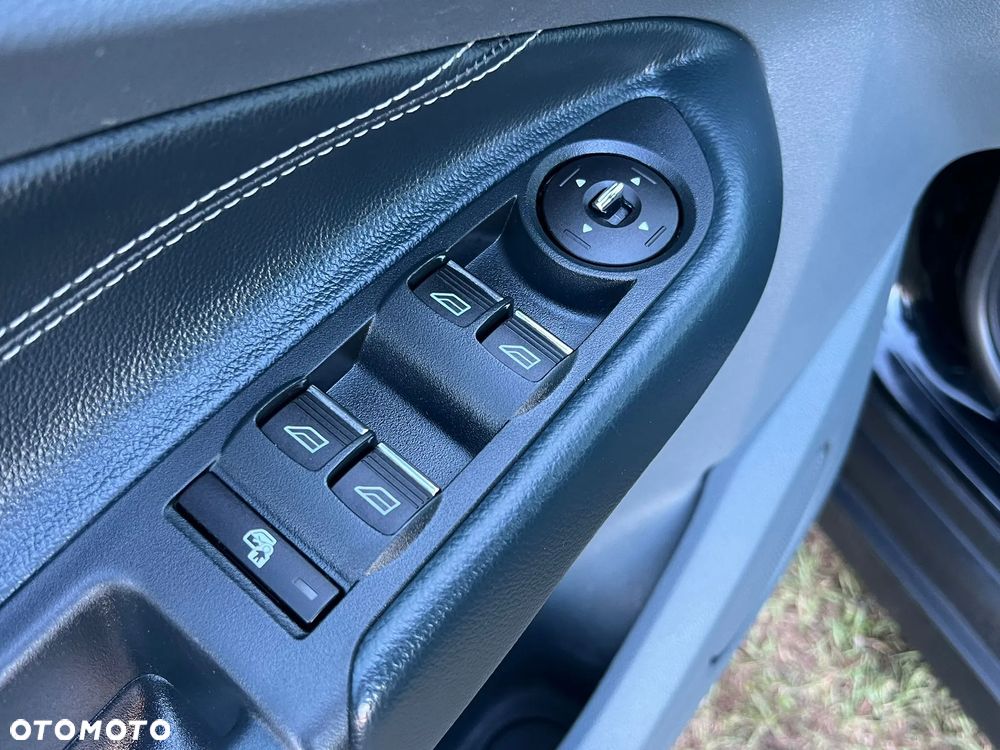 Ford C-MAX 2.0 TDCi Titanium - 24