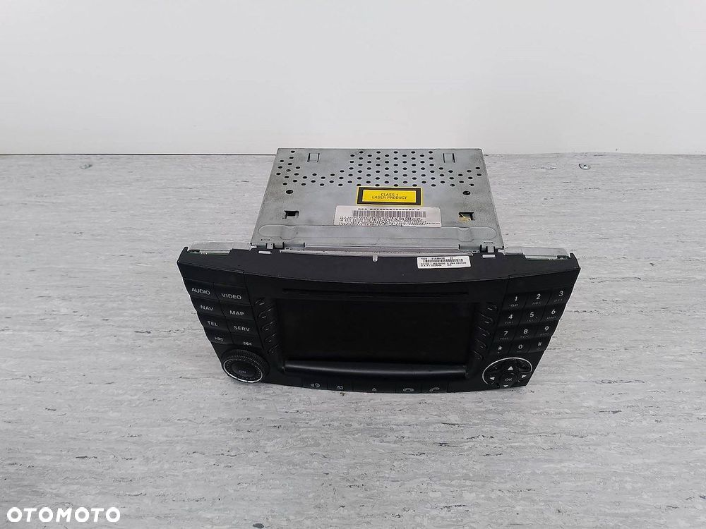 RADIO CD NAVI MERCEDES-BENZ W211 2118276842 - 1