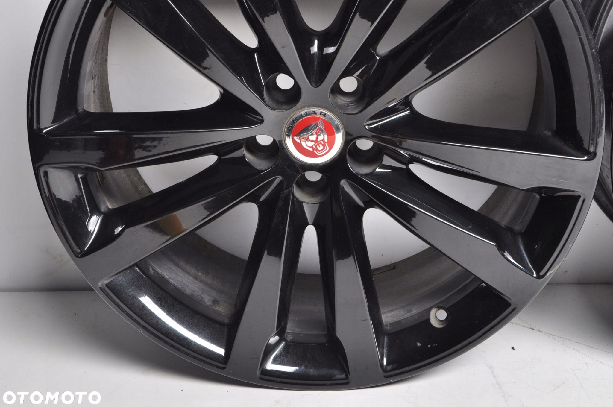 JAGUAR  FELGI ALUMINIOWE HK8M-1007-GA 20" 8.5J 5X108 ET45 - 15