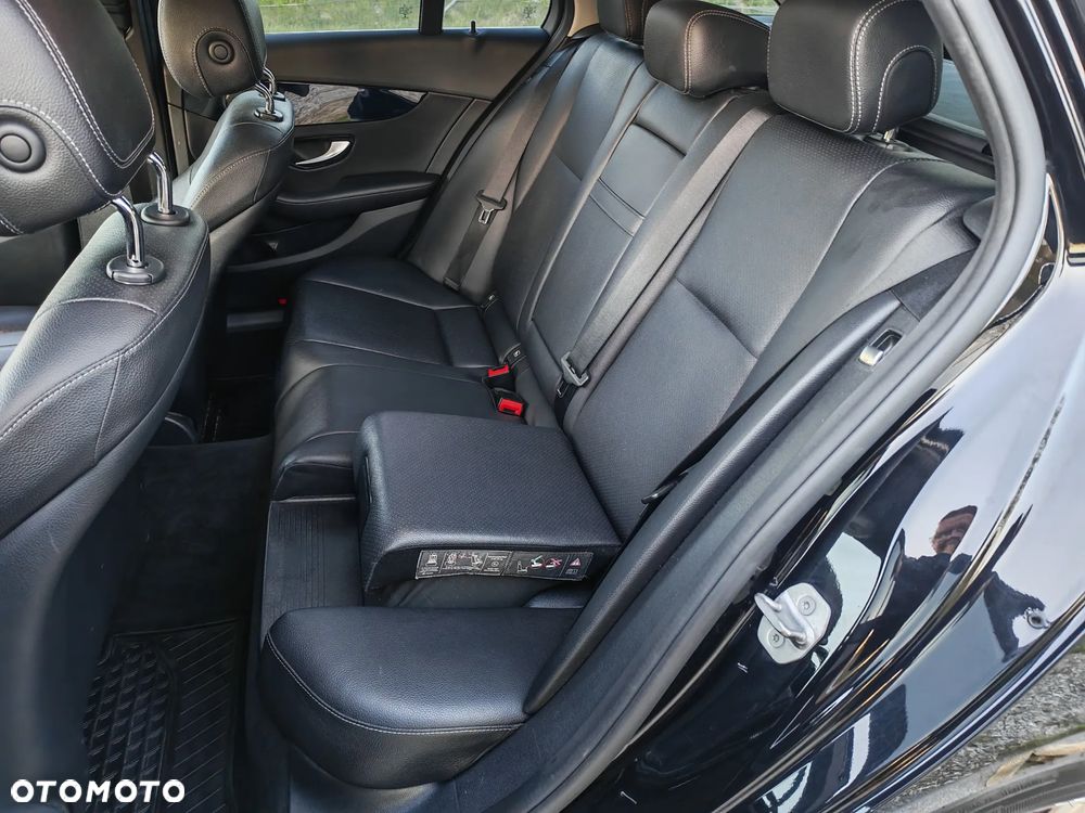 Mercedes-Benz Klasa C 200 d 7G-TRONIC - 33