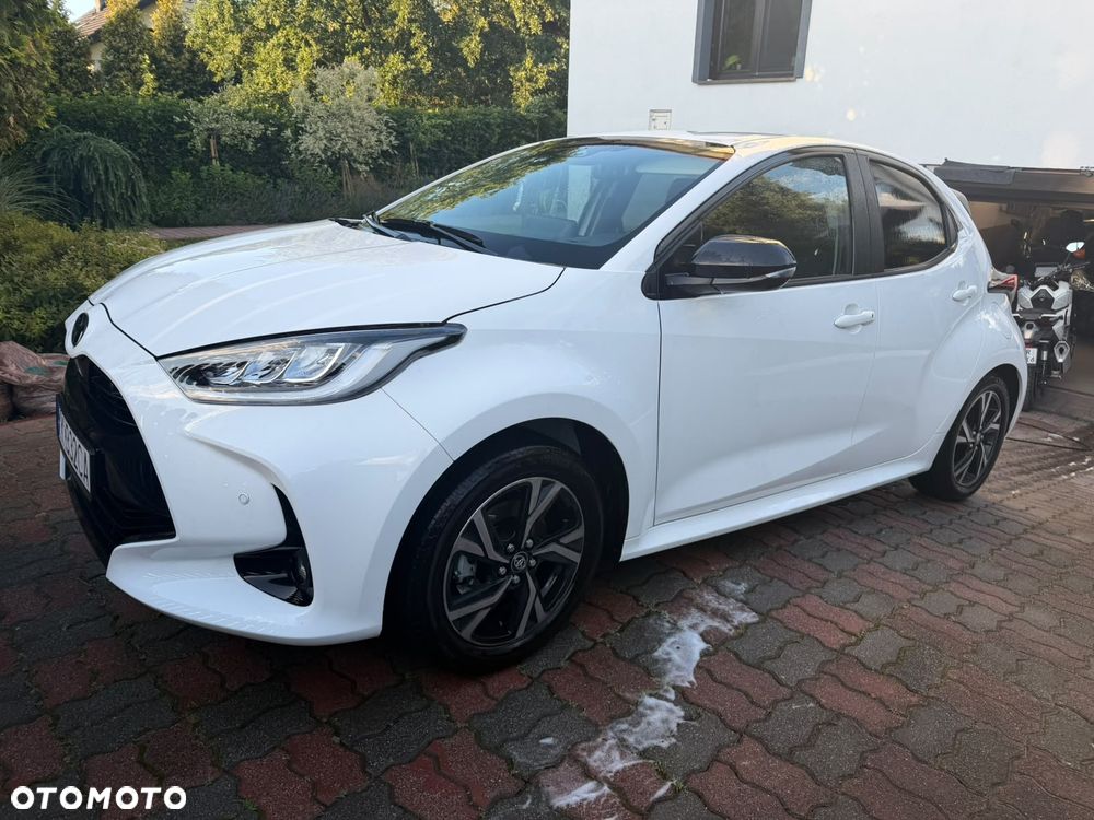 Toyota Yaris Hybrid 1.5 Executive - 1