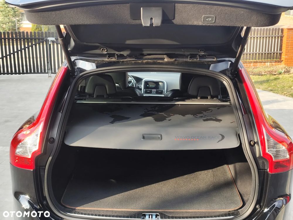 Volvo XC 60 D3 Ocean Race - 13