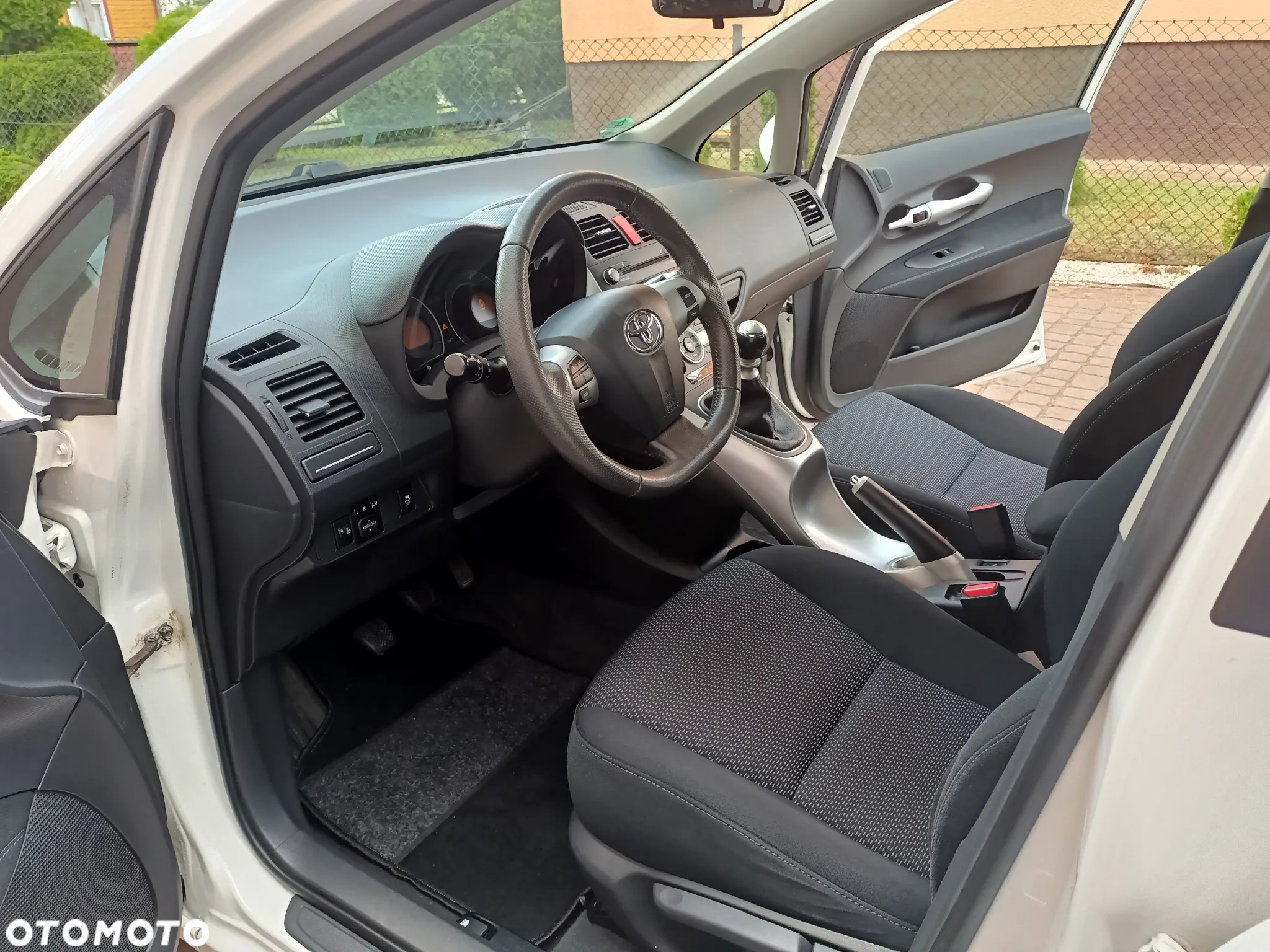 Toyota Auris 1.6 Comfort - 6