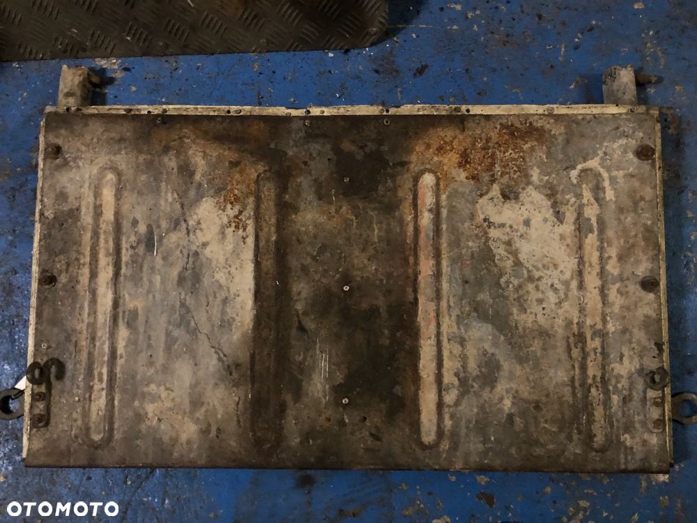 Tylna burta klapa Land Rover Defender Pickup - 2