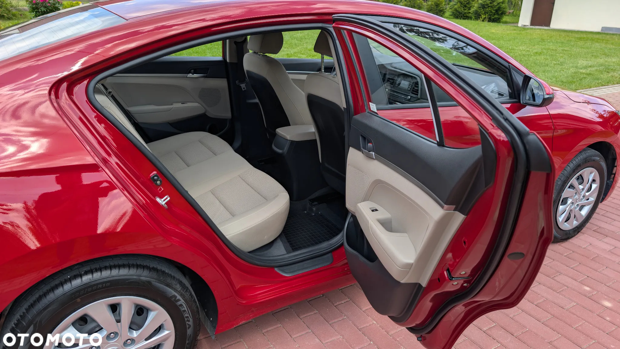 Hyundai Elantra 1.6 Classic Plus - 15